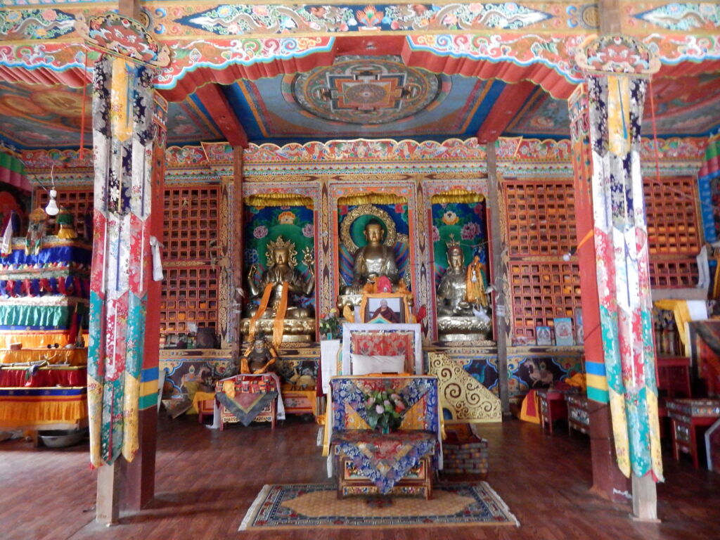 klasztor w himalajach