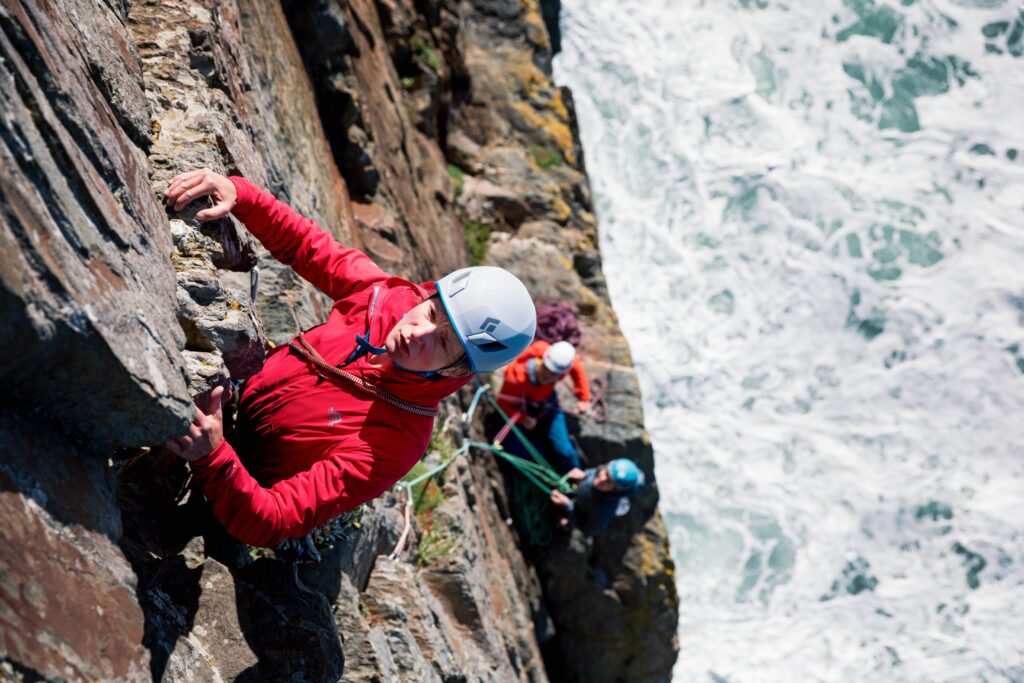 kurtki softshell mountain equipment
