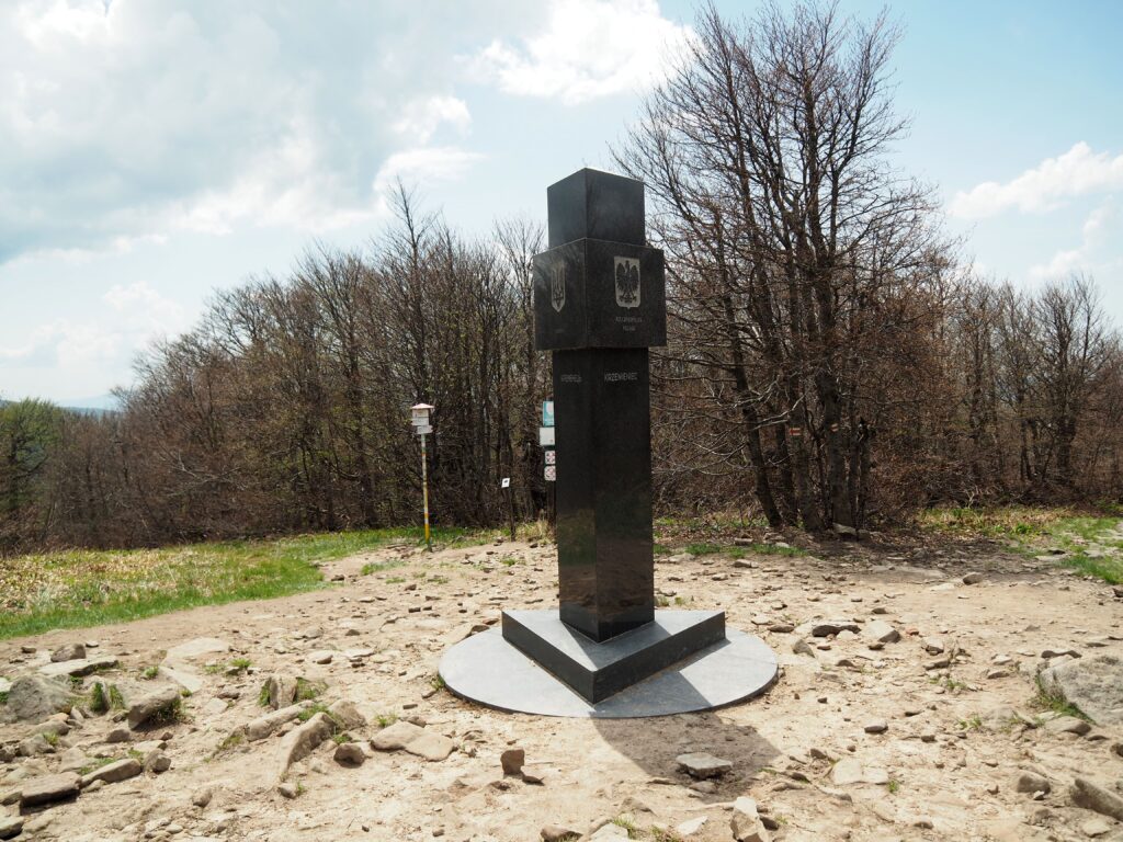 Kremenaros znak graniczny trojstyk