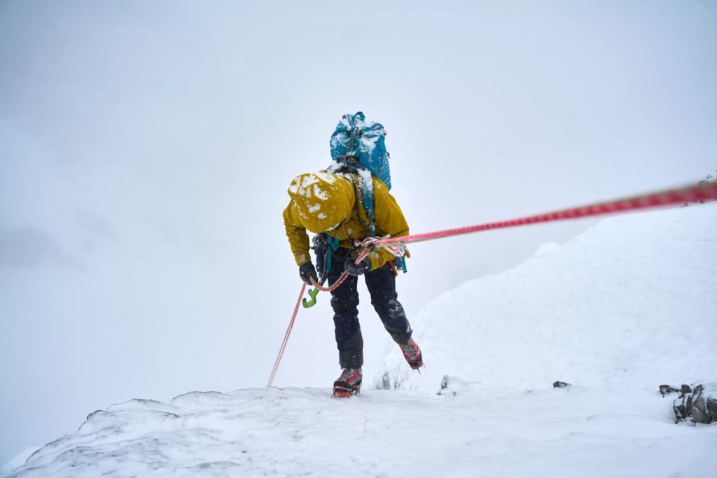 kurtka goretex mountain equipment