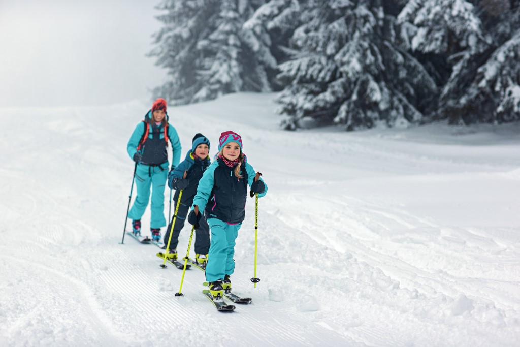 narty skiturowe dziecięce