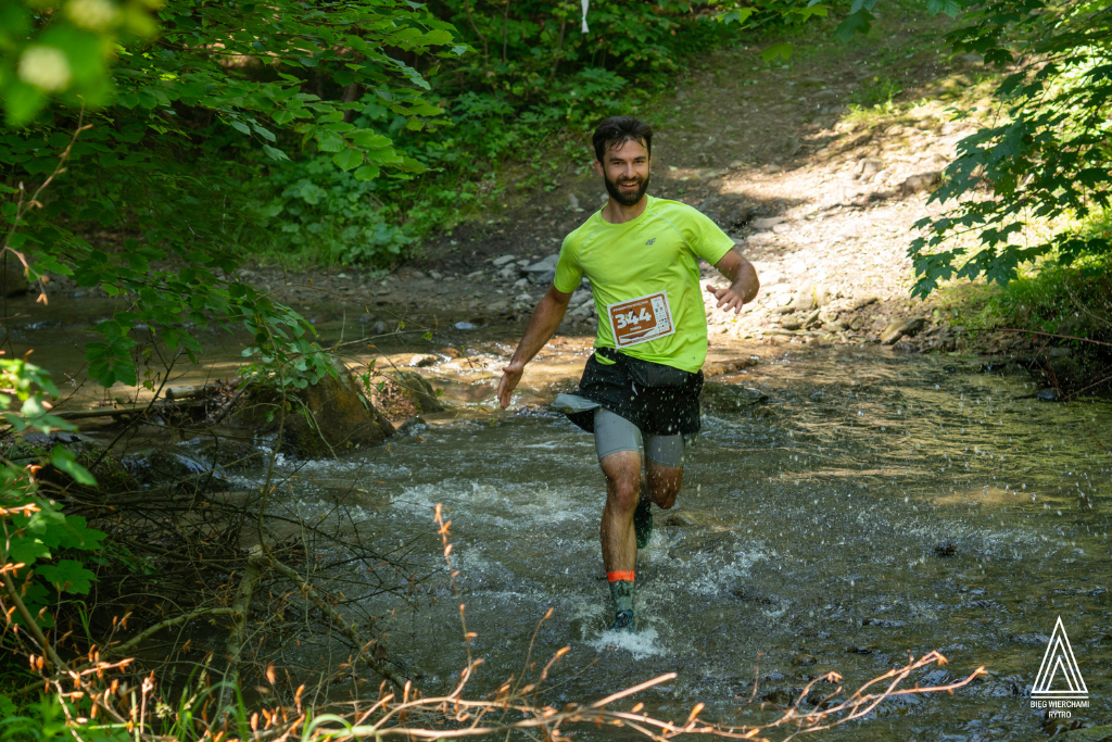  Niezbędnik początkującego trail runnera – Dynafit Trail i minimalistyczny ekwipunek startowy.
