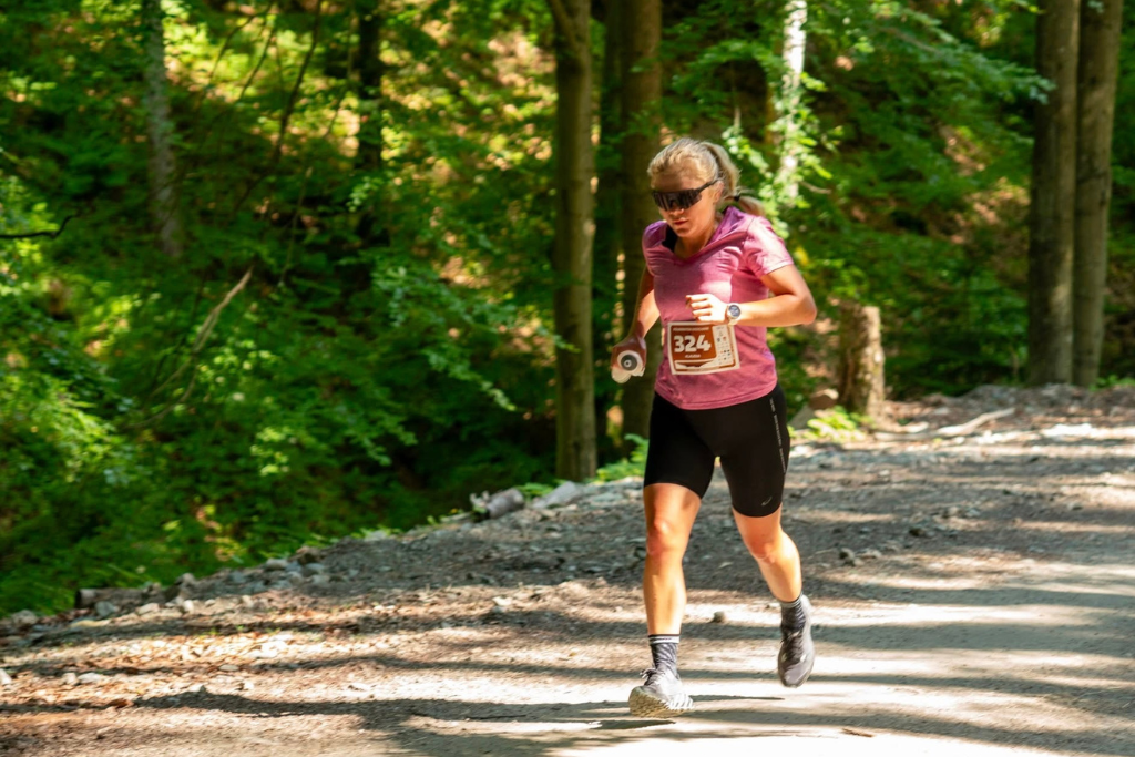 Trail Graphic – lekki, wygodny i gotowy na każde wyzwanie