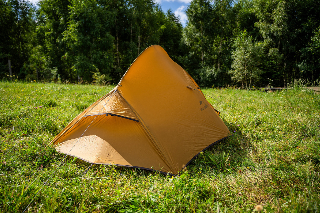 Stelaż w kształcie litery Y sprawia, że namiot Naturehike Cloud Up 2 Pro jest stabilny nawet przy silnym wietrze