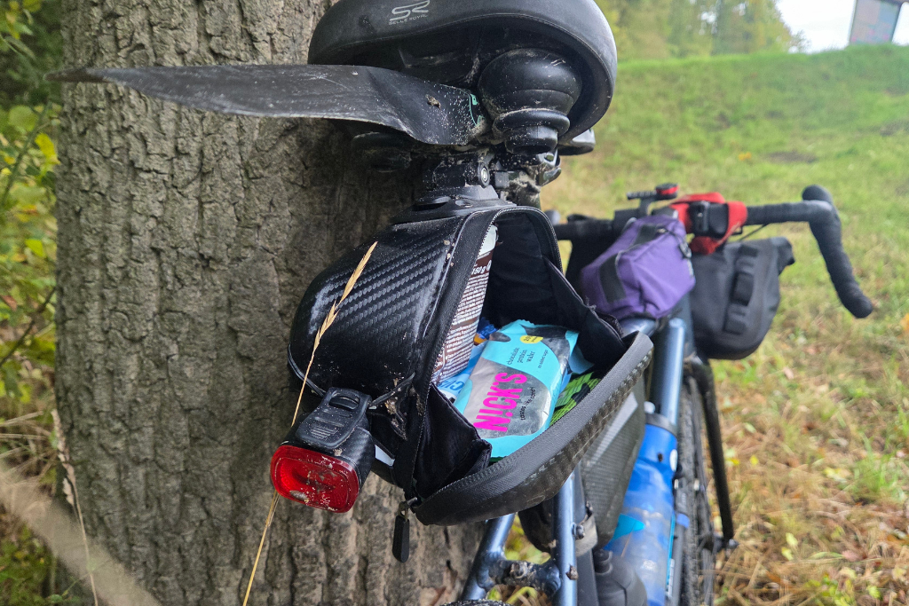 1,5 l na przekąski i drobiazgi – mała spiżarnia zawsze pod ręką.