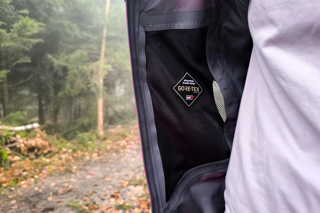 Montura Magica GTX Pro Woman – materiał z membraną GORE-TEX Pro 3L.