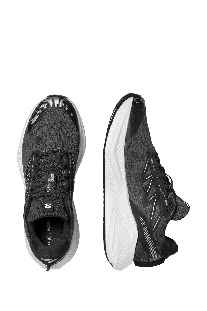 BUTY AERO GLIDE 4-BLACK-WHITE-FTW SILVER