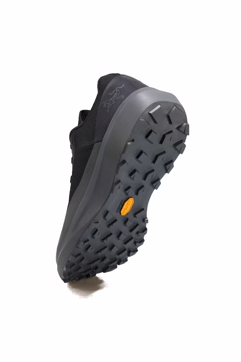 BUTY NORVAN LD 4-BLACK-GRAPHITE