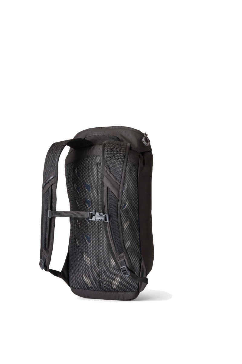 PLECAK NANO 16-OPTIC BLACK